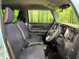 運転席シート廻りは使用感も少なく、良好な状態となっています。丁寧に使われていたことがよくわかりますね。