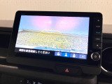 【バックカメラ】リバースにするだけで映ります、後方の安全確認や、狭い駐車場での車庫入れ、雨の日や夜間など視界の悪い時に便利です!安全にバックする為には欠かせない装備です。
