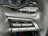 全車速追従機能付(MRCC)アクセルを離しても前方の車に合わせて走行ができます。