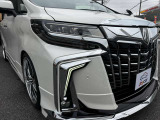 3眼ヘッドライト&シーケンシャルウインカー・シグネチャーイルミ!