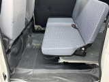 ゆとりある広々とした車内空間は、ドライブを始め買い物やレジャーなど、幅広く活躍します。一人でもみんなとでもお出かけを楽しみましょう!