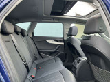 体を支えるためにシートを硬めにしております。長時間の運転でも疲れにくいように、サポート力重視で設計されております。