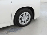 装着タイヤサイズは、205/60R16です。