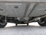 電気式4WDシステム(E-Four)を搭載。雪道などの滑りやすい路面でも安心して走行できます。