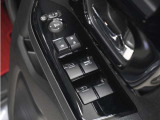 ◆パワーウィンドウスイッチ◆運転席から全席の窓の開閉操作を行うことが出来いつでも換気ができます!