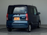 バックカメラが付いているのでバックでの車庫入れも安心です。