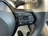 【アダプティブ・クルーズ・コントロール】予め設定した車速内でクルマが自動的に加減速。 前走車との適切な車間距離を維持しながら追従走行し、高速道路でのドライバーの疲労を軽減してくれる嬉しい機能付♪