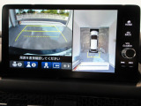 バックカメラの画像です。ガイドラインがスムースな車庫入れをサポートいたします。車庫入れの安心感がアップしますね。