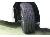 タイヤサイズ 205/60R16。