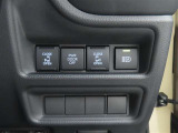 両側電動のスライドドアで楽々スムース!運転席からも開閉の操作もできます♪キーのスイッチひとつで自動開閉できる便利な機能もついてます♪