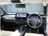 UX 300h バージョンL 