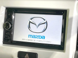 【純正ナビ】人気の純正ナビを装備しております。ナビの使いやすさはもちろん、オーディオ機能も充実!キャンプや旅行はもちろん、通勤や買い物など普段のドライブも楽しくなるはず♪