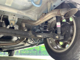 お車を安心してお乗りいただく為には、足回りの定期点検が欠かせません。サービスサポート(有償保証)では無料点検もご提供しており、安心のカーライフをお過ごしいただけるサポート体制が整っています。