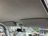 もちろん自動車保険も取り扱っております。保険の切り替えや更新もお気軽にお問い合わせください。