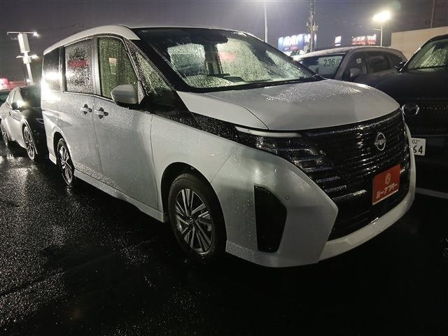 セレナ 2.0 ハイウェイスターV 禁煙車 カロッツェリアナビ バックカメラ