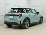 MINI NEXT2年間 走行距離無制限で保証、保証期間中でしたら最寄の正規ディーラーで無償修理が可能です。