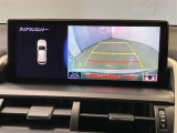 バックギアに入れて頂きますと、この様に後方が映し出されます!最終の確認はご自分の目と耳で必ず行ってください!安全第一で♪