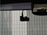 ◆リアにもドライブレコーダーを装備しております◆映像・音声などを記録する自動車用の装置です。もしもの事故の際の記録はもちろん、旅行の際の思い出としてドライブの映像を楽しむことができます。