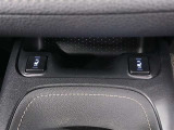 寒い冬も、暑い夏も快適に!シートヒーターで体を優しく温め、シートベンチレーションでムレ知らずの爽やかドライブを実現する、ぜひ使いたい快適装備です