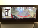 狭い場所での駐車やすれ違いなどでより的確な運転操作に役立つ360&deg;ビューモニターが装備されています。