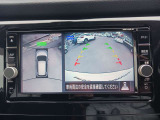 アラウンドビューモニターが装備されてるから、駐車場での車庫入れや、狭い道での走行もカメラで確認が出来るので安心。