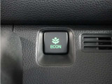 eCONモードで運転の仕方によりロスを抑え込み燃費性能をアップさせます。