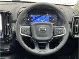 ■エンジンプッシュスタート/合皮巻きステアリング/全車速追従機能付ACC/ステアリングヒーター/チルト&テレスコピック機能付ですのでステアリングポジションの設定が簡単にできます!