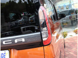 お車のご納車は待ち遠しいもの。1日でも早くご納車が出来るよう、整備拠点と販売店を結ぶ輸送ラインを確立しております。