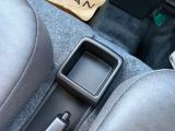 運転席ドリンクホルダー