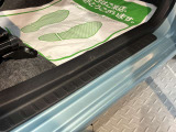 ステップにキズあります。