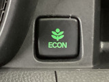 ★ECONスイッチ★ エコドライブを加速しよう!スイッチをONにすると、運転の仕方によるロスを抑え込み燃費をよくするようクルマが頑張ります(*^ー^*)燃費向上にチャレンジ♪