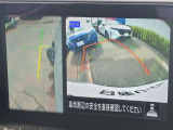 サイドブラインドモニターは「死角」となる左フロントタイヤ周りを映すので幅寄せや狭い道での運転に役立ちます!