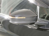 デザインと機能性を両立したサイドターンランプ付きのお車になります!!
