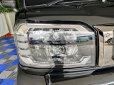 車のビジュアルを大きく左右するヘッドライト!スクエアデザインが人気です★
