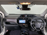 【前方視界】開放的な前方視界!運転がしやすく疲れにくいです♪窓が大きく、見通しがとっても良いおクルマですよ♪
