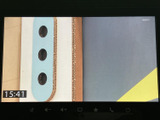 テレビ映像を画面で視聴できる装備を備えています。停車中の待ち時間などに番組を楽しめるため、車内で過ごす時間をより快適にしたい方にもおすすめです。表示も大きく、映像を見やすい仕様です。
