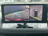 アラウンドビューモニターで車の周囲の情報が室内でわかります。