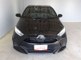 快適な操作性の運転席、ハンドルも綺麗に清掃済みです。もちろん安全を守るエアバッグも装備しているので安心してお乗りいただけます。