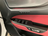 3名様分のシートポジションメモリー機能付き。