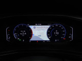 デジタルメータークラスター【Digital Cockpit Pro】付き車両。メーター内にナビゲーションが表示されます。