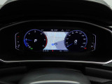 デジタルメータークラスター【Digital Cockpit Pro】付き車両。メーター内にナビゲーションが表示されます。
