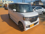 右前からの画像です!お車の事でしたらお任せ下さい!