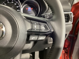 追従型クルーズコントロール付!高速道路走行時にアクセルやブレーキを操作することなく、前方車との車間距離を保つよう自動で車速をコントロールします。全車速追従機能は時速0キロから高速域までカバー!