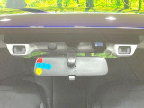 【アイサイトVer3】前方の車両等を検知し、衝突しそうな時は警報で注意を促し、ブレーキを踏む力をサポート。ブレーキを踏めなかった場合は衝突被害軽減ブレーキが作動、衝突回避をサポートします。