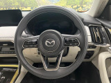 【純正革巻きステアリング】上質な革を使用することで、手にしっかり馴染みとても運転しやすいハンドルです♪