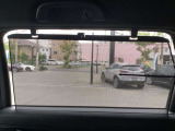 リアドアにサンシェード装備 眩しい外の光を遮るのと、室内のプライバシーを軽減してくれます