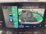プロパイロットパ-キング】 3ステップの操作だけでステアリング、アクセル、ブレーキ、シフト、さらにパーキングブレーキまですべて自動制御し、駐車完了するまでドライバーをアシストします。