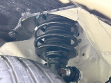 お車を安心してお乗りいただく為には、足回りの定期点検が欠かせません。サービスサポート(有償保証)では無料点検もご提供しており、安心のカーライフをお過ごしいただけるサポート体制が整っています。