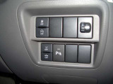 衝突被害軽減ブレーキや後ろのセンサーがお客様の運転をサポートします☆