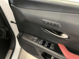 運転の操作性、快適性、など全ては、シートポジションから始まります。シートメモリーは、重要な機能です。